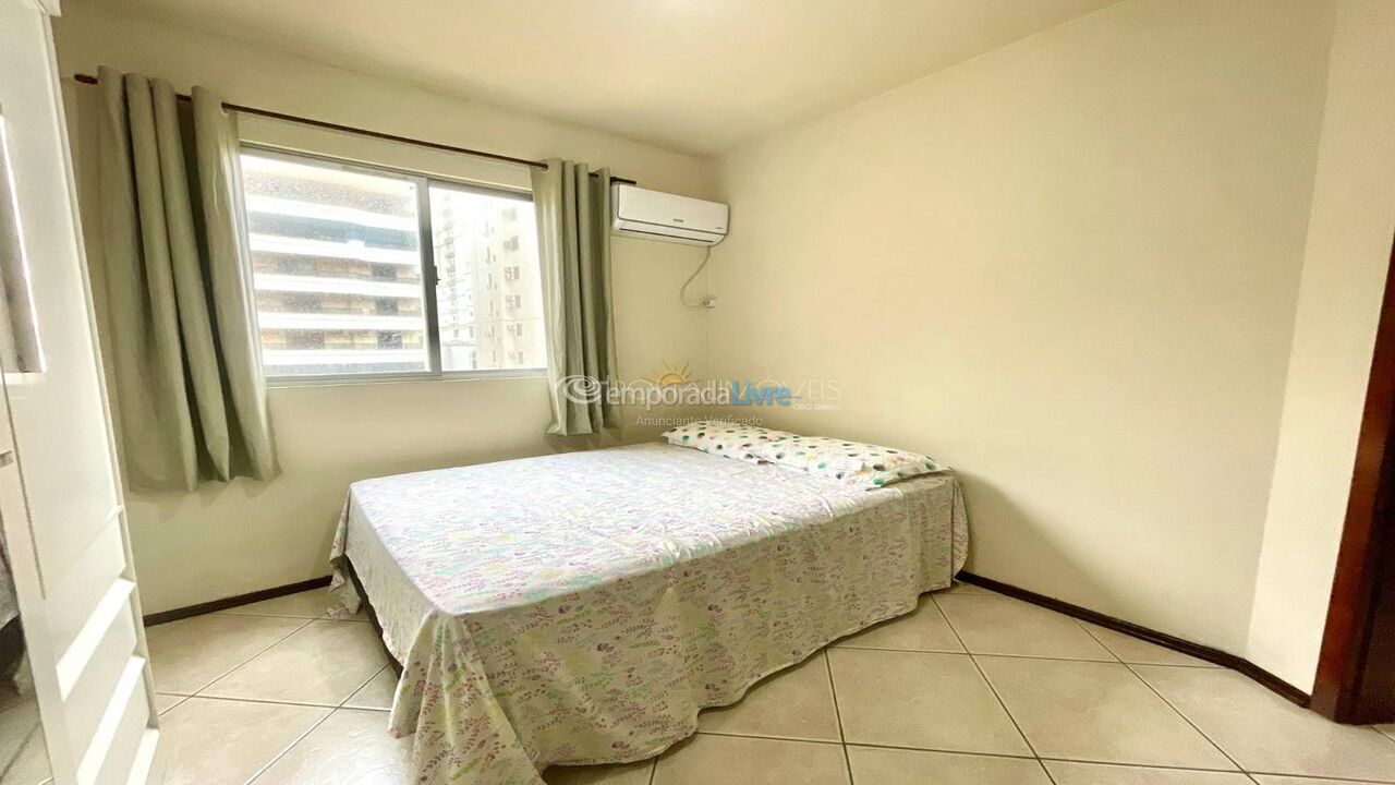 Apartamento para aluguel de temporada em Itapema (Meia Praia)