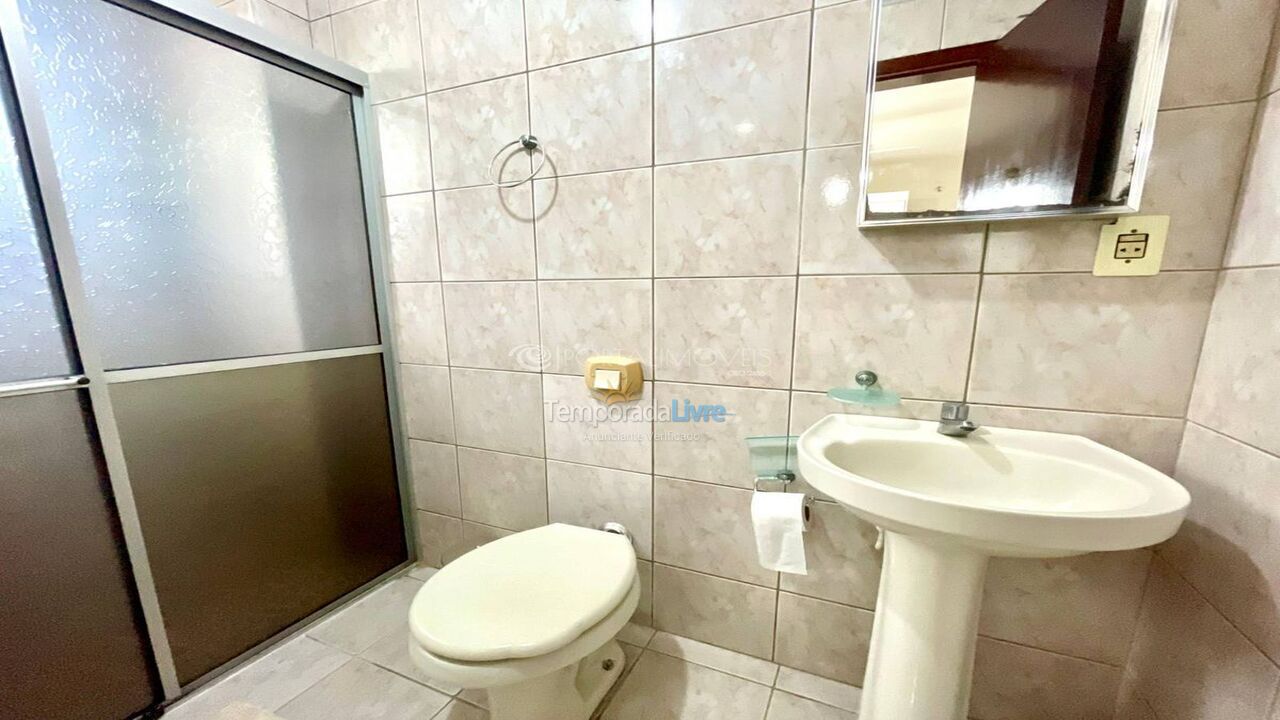 Apartamento para aluguel de temporada em Itapema (Meia Praia)