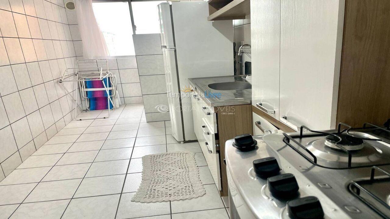 Apartamento para aluguel de temporada em Itapema (Meia Praia)