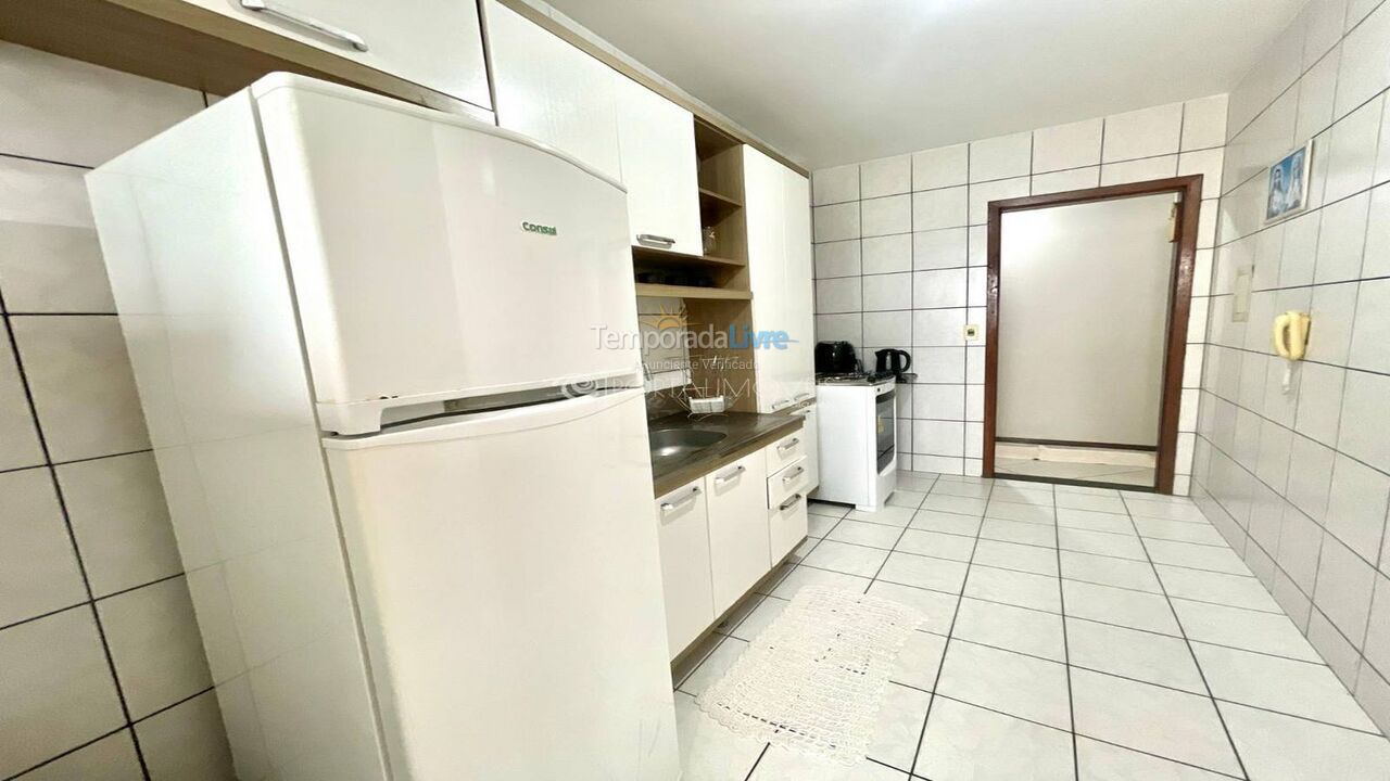 Apartamento para aluguel de temporada em Itapema (Meia Praia)