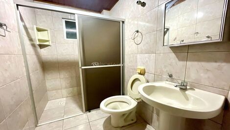 Manoel Nazário - 02 Dormitórios para locação de temporada em Meia...