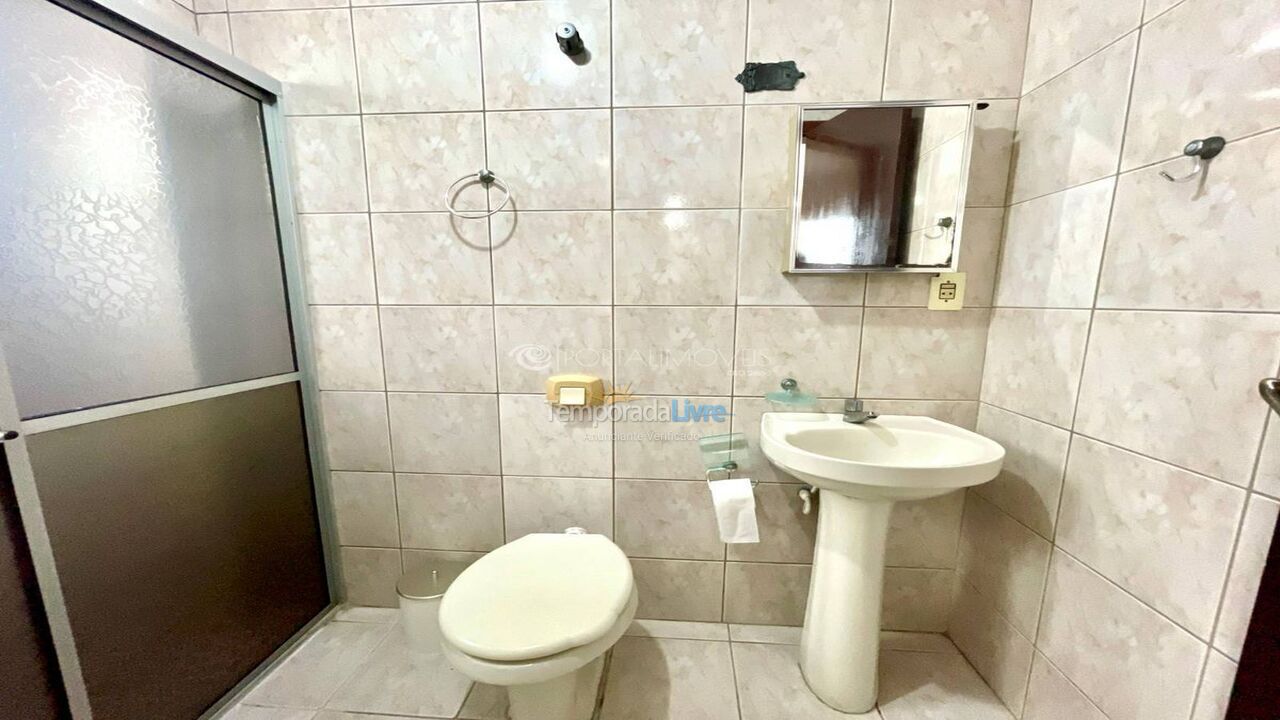 Apartamento para aluguel de temporada em Itapema (Meia Praia)