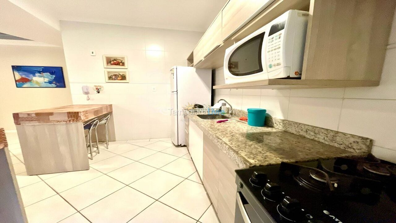 Apartamento para aluguel de temporada em Itapema (Meia Praia)