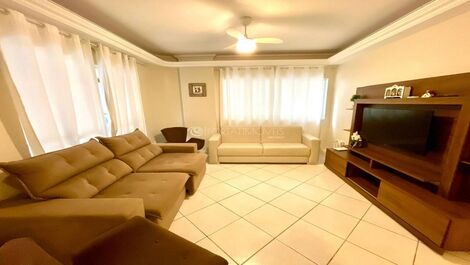 Apto com terraço enorme, 3 dormitórios, 150 metros da praia