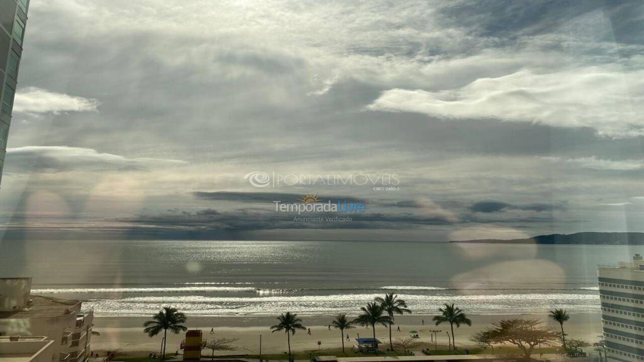 Apartamento para aluguel de temporada em Itapema (Meia Praia)