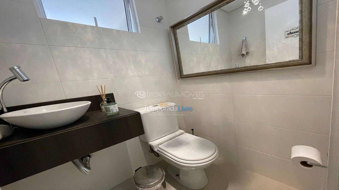 Apartment for vacation rental in Itapema (Meia Praia)