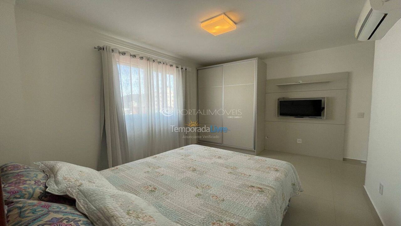 Apartment for vacation rental in Itapema (Meia Praia)