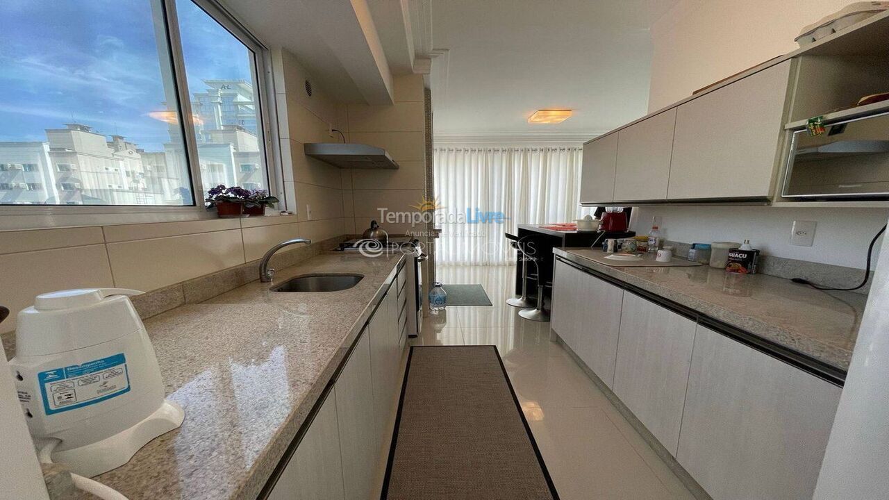 Apartment for vacation rental in Itapema (Meia Praia)