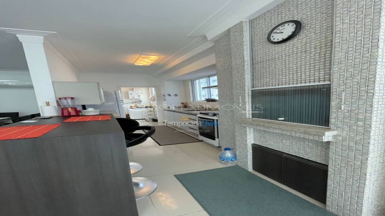 Apartment for vacation rental in Itapema (Meia Praia)