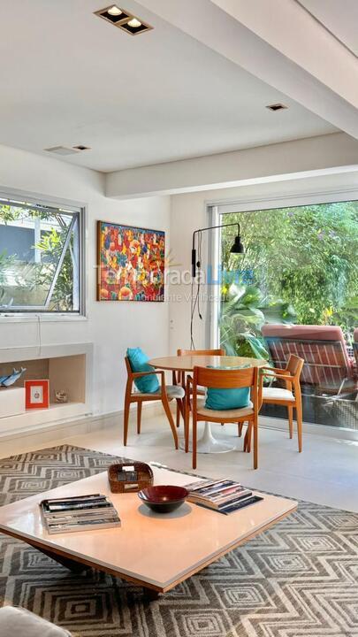 House for vacation rental in São Sebastião (Praia da Baleia)