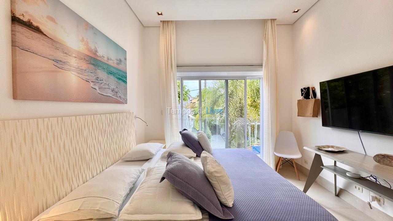 House for vacation rental in São Sebastião (Praia da Baleia)