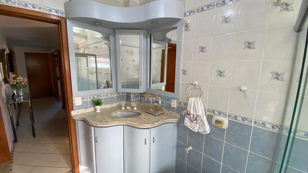 Casa para aluguel de temporada em Florianopolis (Canasvieiras)