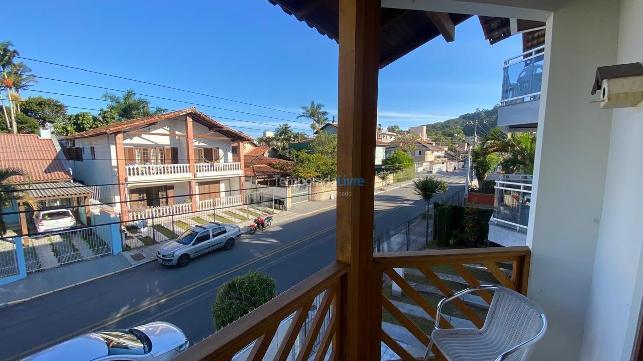 Casa para aluguel de temporada em Florianopolis (Canasvieiras)