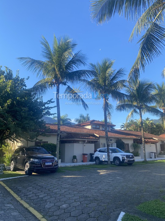 Casa para aluguel de temporada em São Sebastião (Maresias)