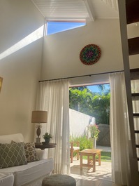 Charmosa casa em MARESIAS, condominio, lazer total, perto da praia.