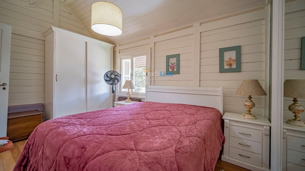 Casa para aluguel de temporada em Gramado (Floresta)