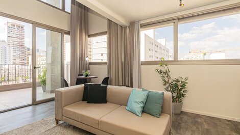 Duplex, pool, gym, AC | Brazilian Corner