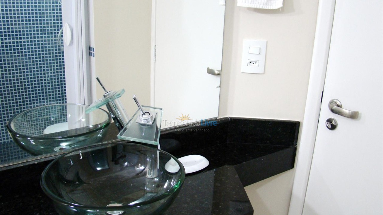 Apartment for vacation rental in Guarujá (Pitangueiras)