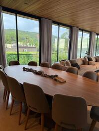 Casa linda na praia da baleia