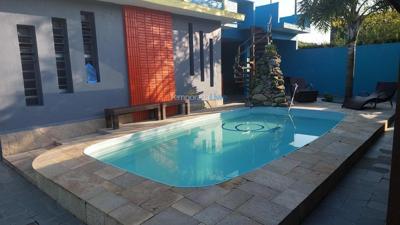 Casa para alquiler de vacaciones em Itanhaém (Balneário Gaivotas)