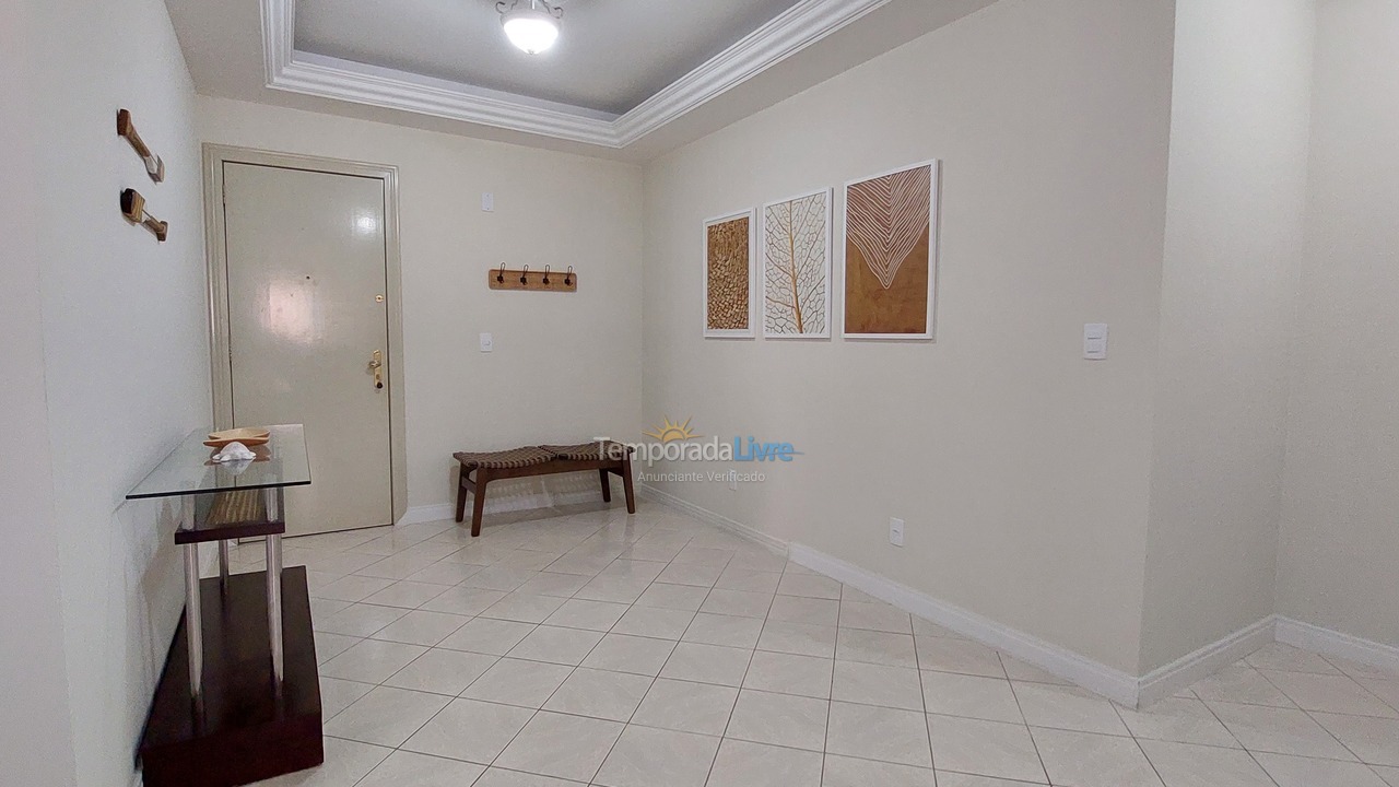 Apartamento para aluguel de temporada em Itapema (Meia Praia)