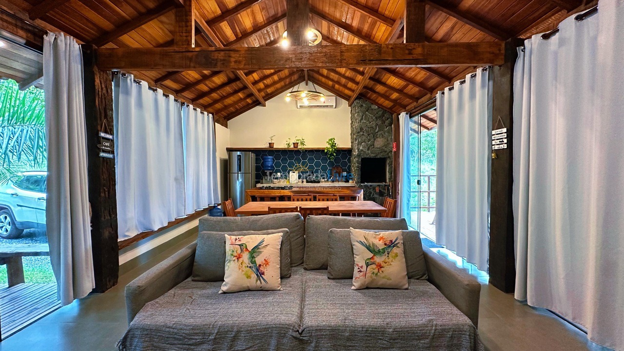 Casa para aluguel de temporada em Bonito (Hípica Park Tarumã)