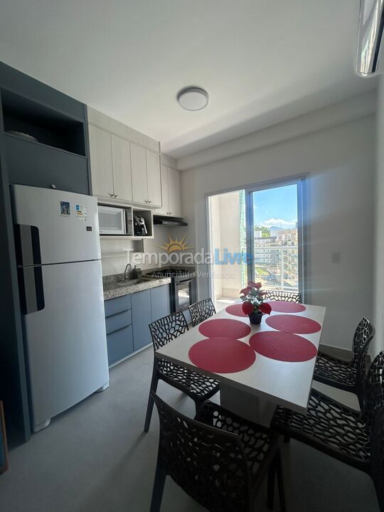 Apartamento para aluguel de temporada em Ubatuba (Praia Grande)