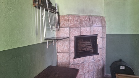 Ótimo sobrado a 100 mts do mar Praia do Ervino São Francisco do Sul