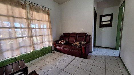 Ótimo sobrado a 100 mts do mar Praia do Ervino São Francisco do Sul