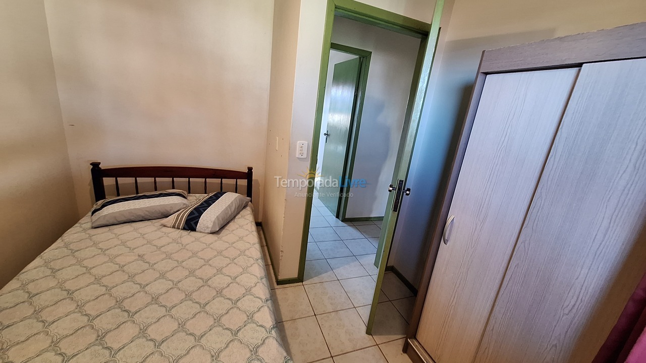 Casa para aluguel de temporada em São Francisco do Sul (Praia do Ervino)