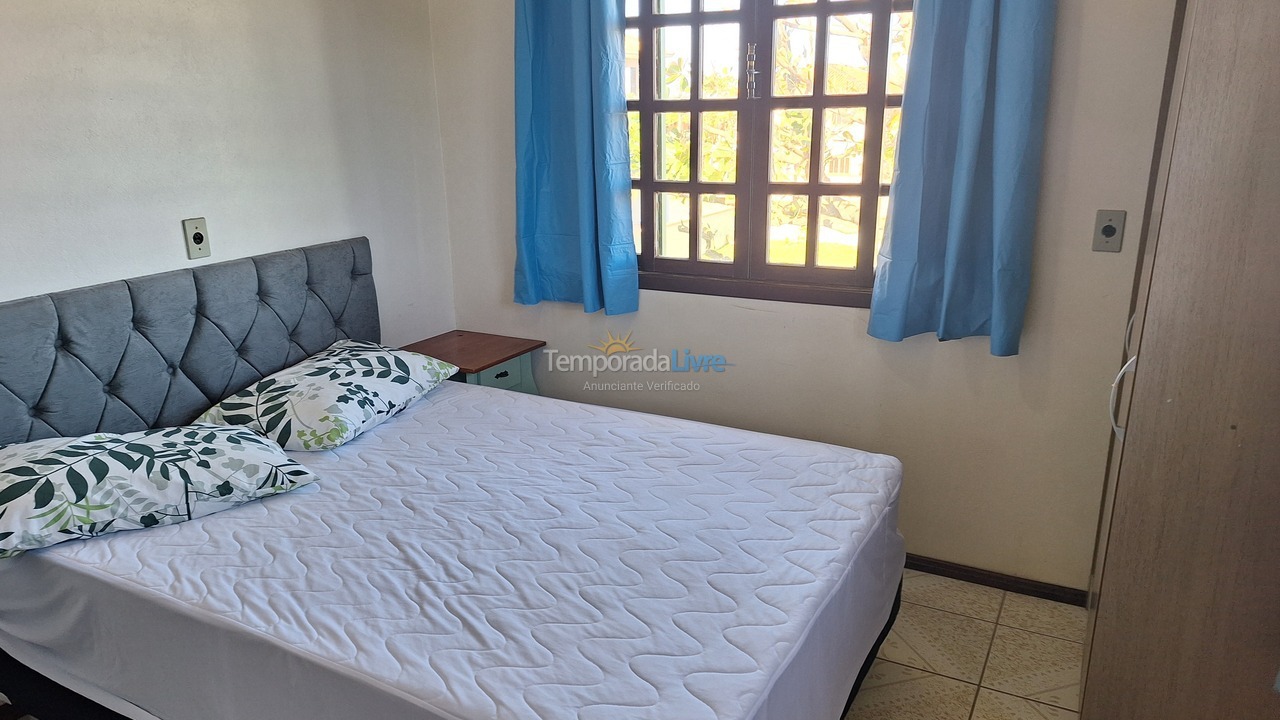 Casa para aluguel de temporada em São Francisco do Sul (Praia do Ervino)
