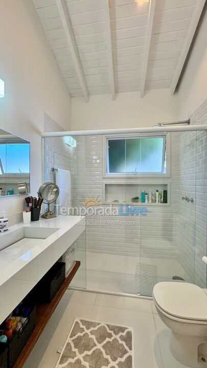 Casa para alquiler de vacaciones em São Sebastião (Praia da Baleia)