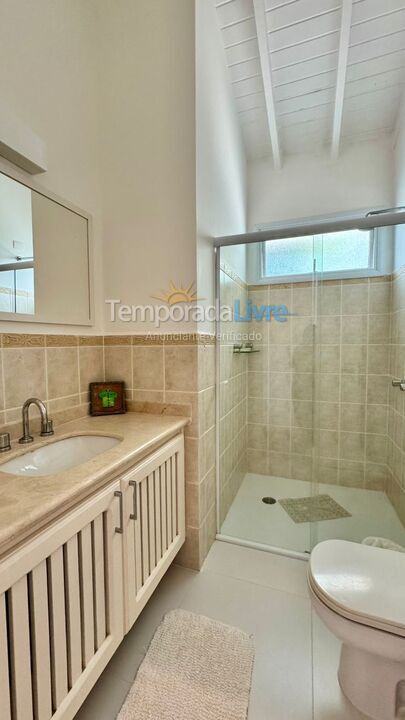 Casa para alquiler de vacaciones em São Sebastião (Praia da Baleia)