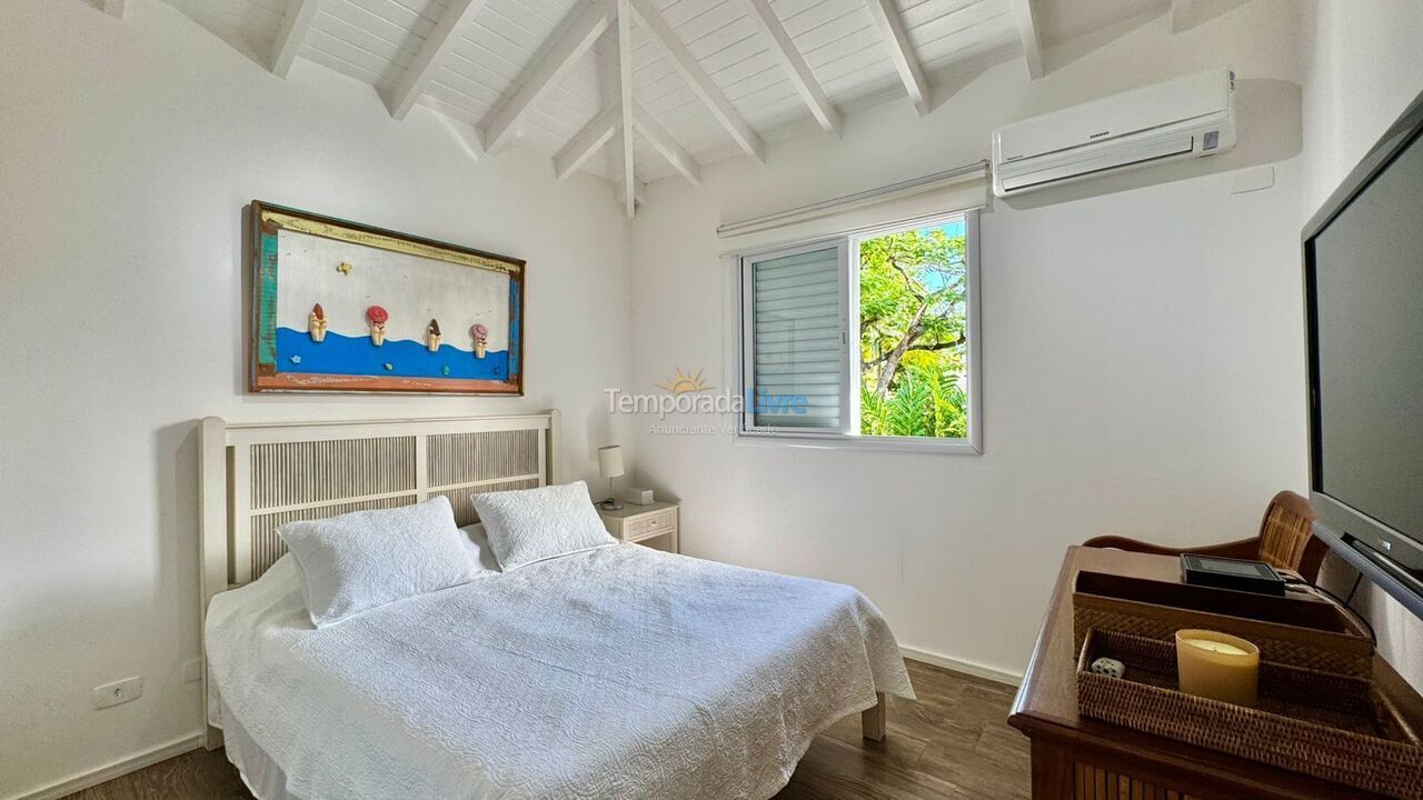 Casa para alquiler de vacaciones em São Sebastião (Praia da Baleia)