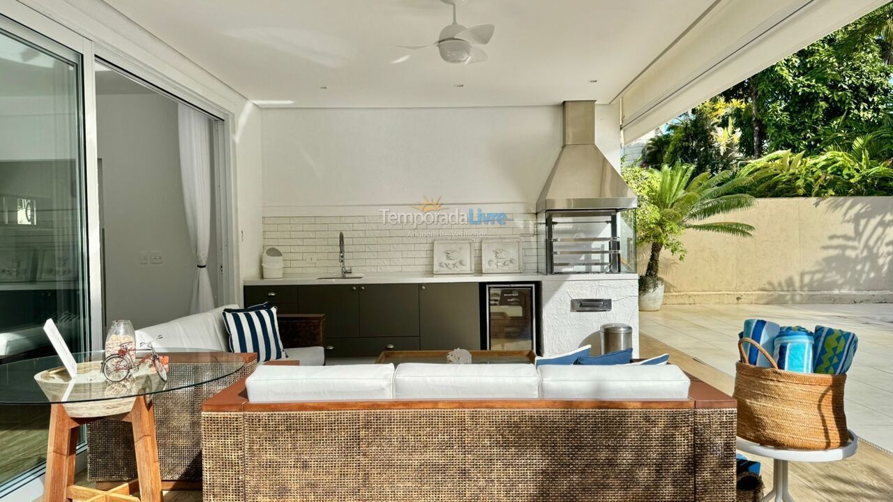 Casa para alquiler de vacaciones em São Sebastião (Praia da Baleia)