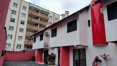 Triplex in Caiobá-Matinhos-Pr 200 meters from the sea