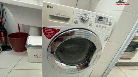 Apartment 80m from the sea