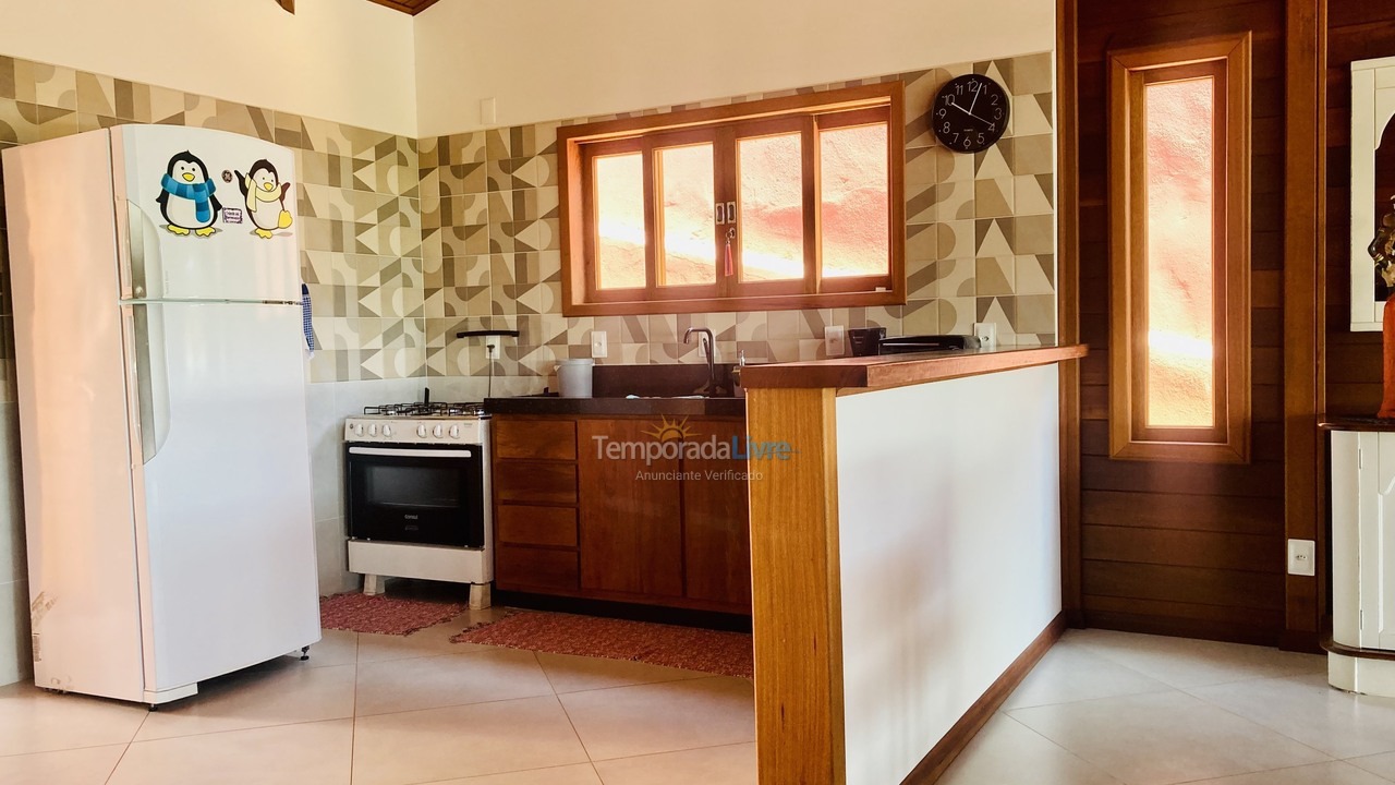 Casa para aluguel de temporada em Paraibuna (Vila Amélia)