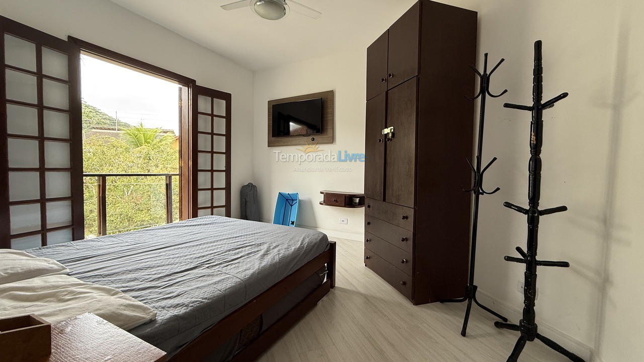 Casa para aluguel de temporada em Guarujá (Praia do Pernambuco)