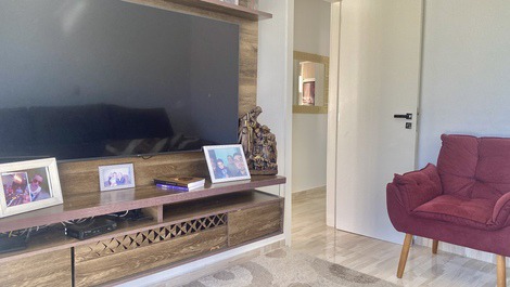 CASA COM PISCINA NO CENTRO DE PORTO BELO