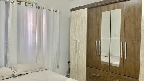 CASA COM PISCINA NO CENTRO DE PORTO BELO