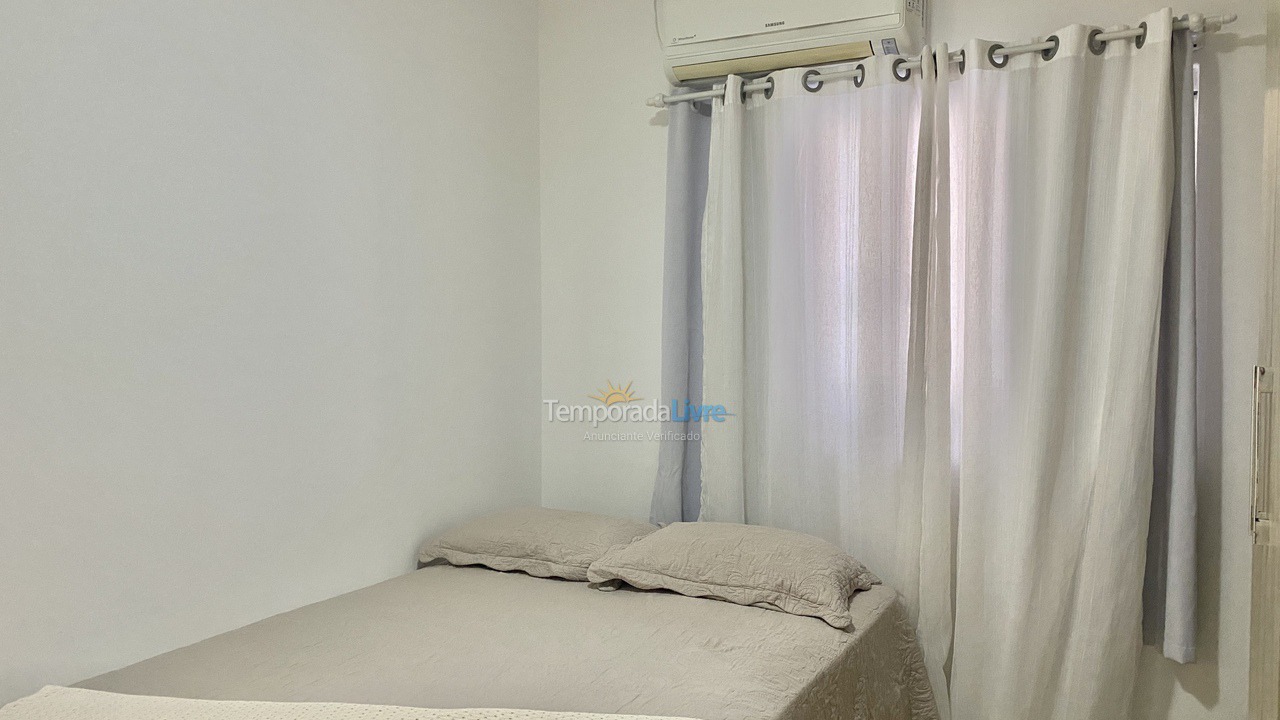 Casa para aluguel de temporada em Porto Belo (Centro)