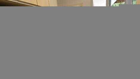 Casa a venda condomínio Juquehy - 100m da praia, c/ 4 suítes,...