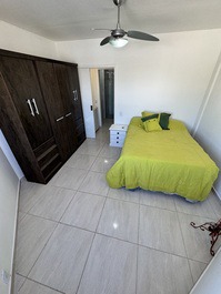 EXCELENTE APARTAMENTO DE 2 HABITACIONES A 30 METROS DEL MAR.