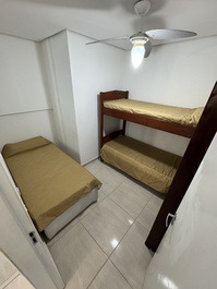 EXCELENTE APARTAMENTO DE 2 HABITACIONES A 30 METROS DEL MAR.