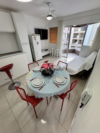 EXCELENTE APARTAMENTO DE 2 HABITACIONES A 30 METROS DEL MAR.