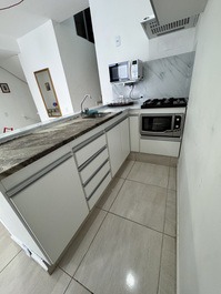 EXCELENTE APARTAMENTO DE 2 HABITACIONES A 30 METROS DEL MAR.