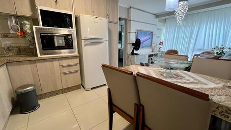 PRECIOSO APARTAMENTO EN EL CORAZÓN DE MEIA PRAIA 8 PERSONAS