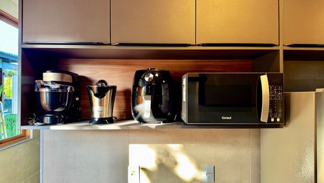 Casa Alto Padrão 5 Suítes Piscina e Hidro Aquecida