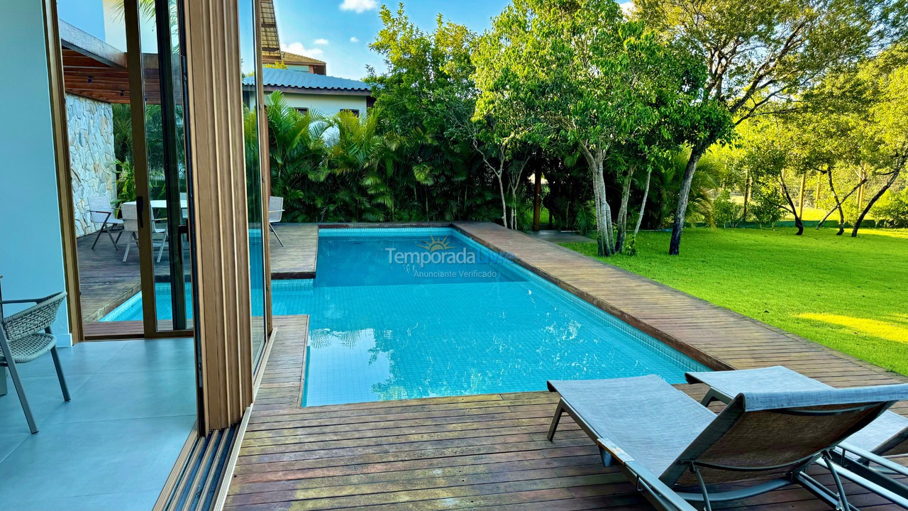 Casa para aluguel de temporada em Mata de São João (Praia do Forte)